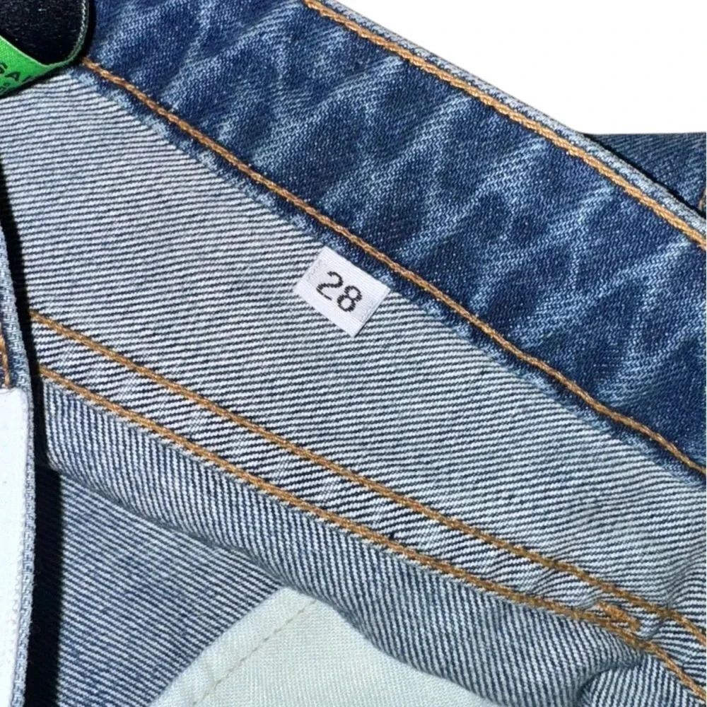 🔥 NWT FREE PEOPLE X SANDRINE ROSE Distressed INDIGO straight leg Jean size 28 - Picture 8 of 12